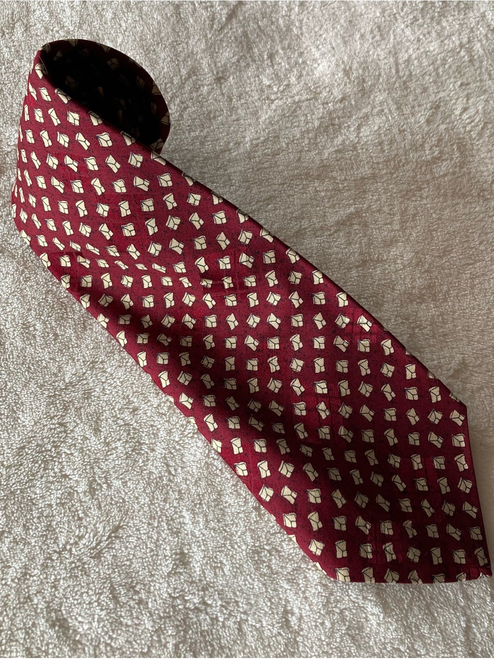 Vintage Polo Ralph Lauren deeper red/cream geometric 100% silk necktie. Preppy